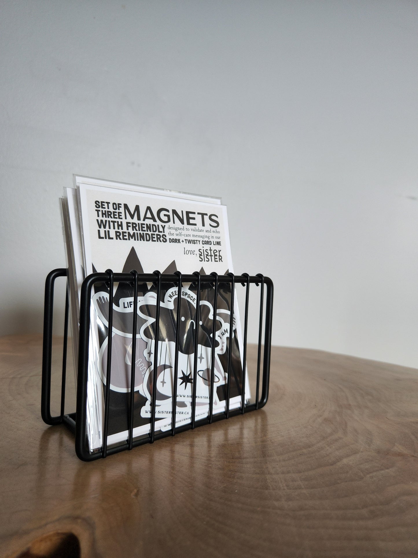 Magnet Set Merchandiser
